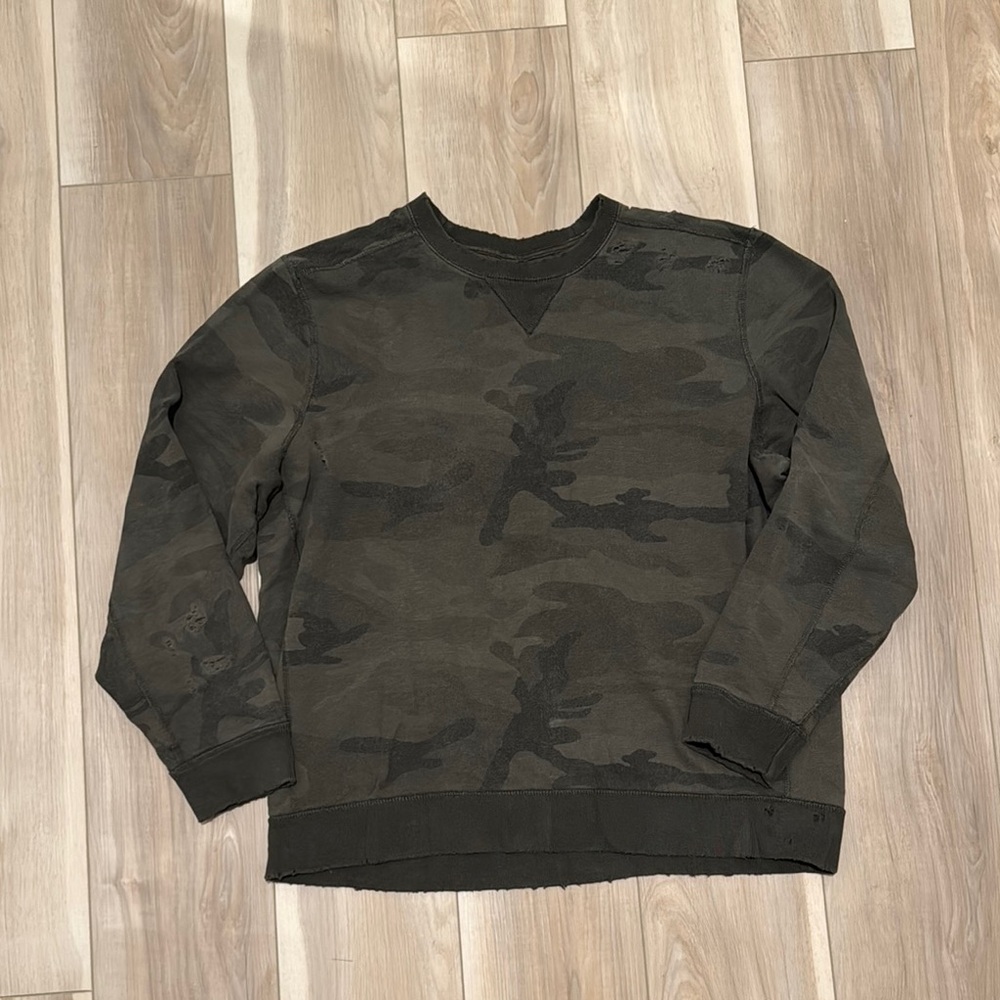 Camo Print Sweatshirt